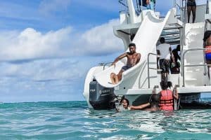 Punta Cana: Katamaran-Bootsparty mit unbegrenzten Getränken — Guided tour and outdoor activity