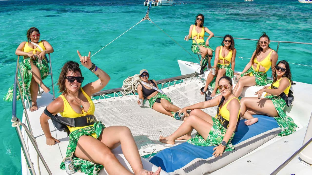 Private Catamaran Boat Cruise — Guided tour and outdoor activity