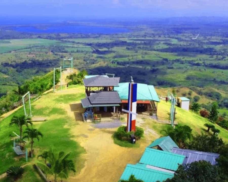 Punta Cana: Montaña Redonda Tour with Lunch & 4x4 Ride â Guided tour and outdoor activity